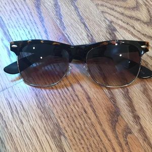 Square Frame Sunglasses